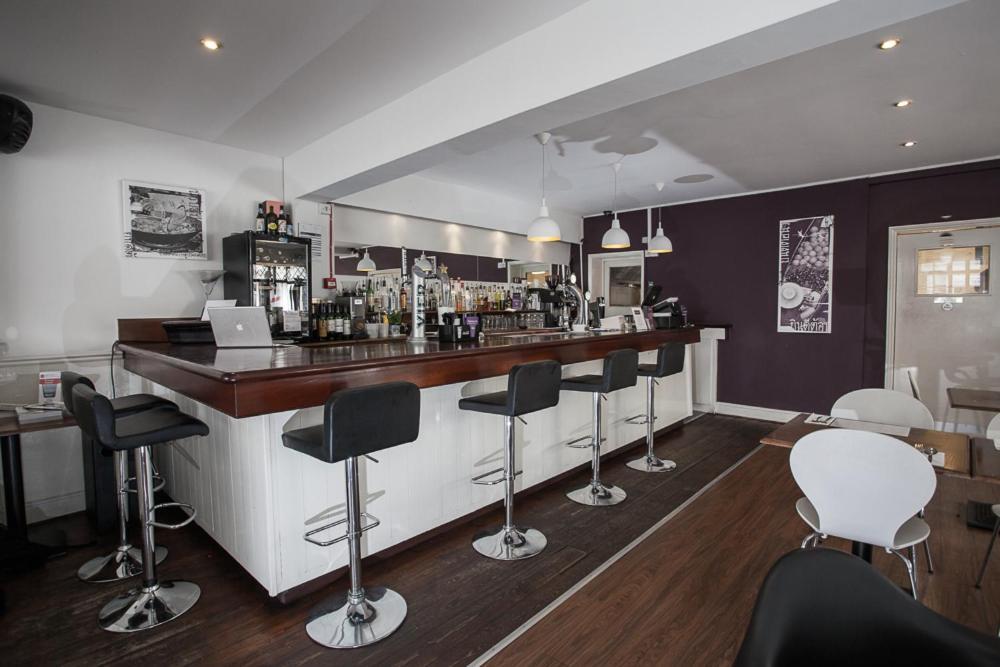 The Crown Rooms Newmarket Newmarket  Eksteriør billede